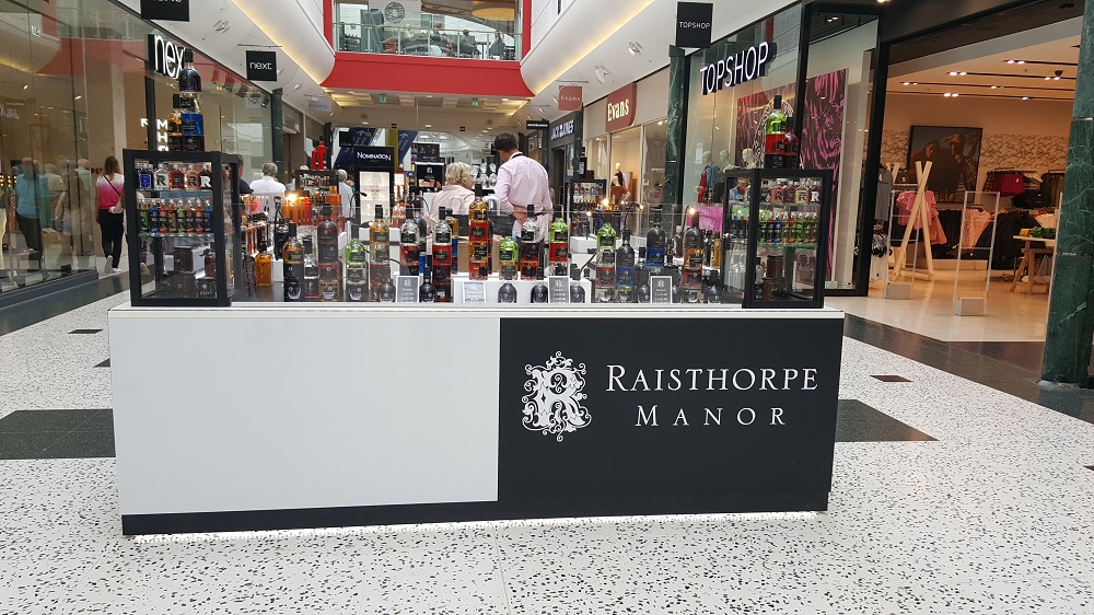 Raisthorpe Gin on-mall retail kiosk_White Rose shopping centre Leeds