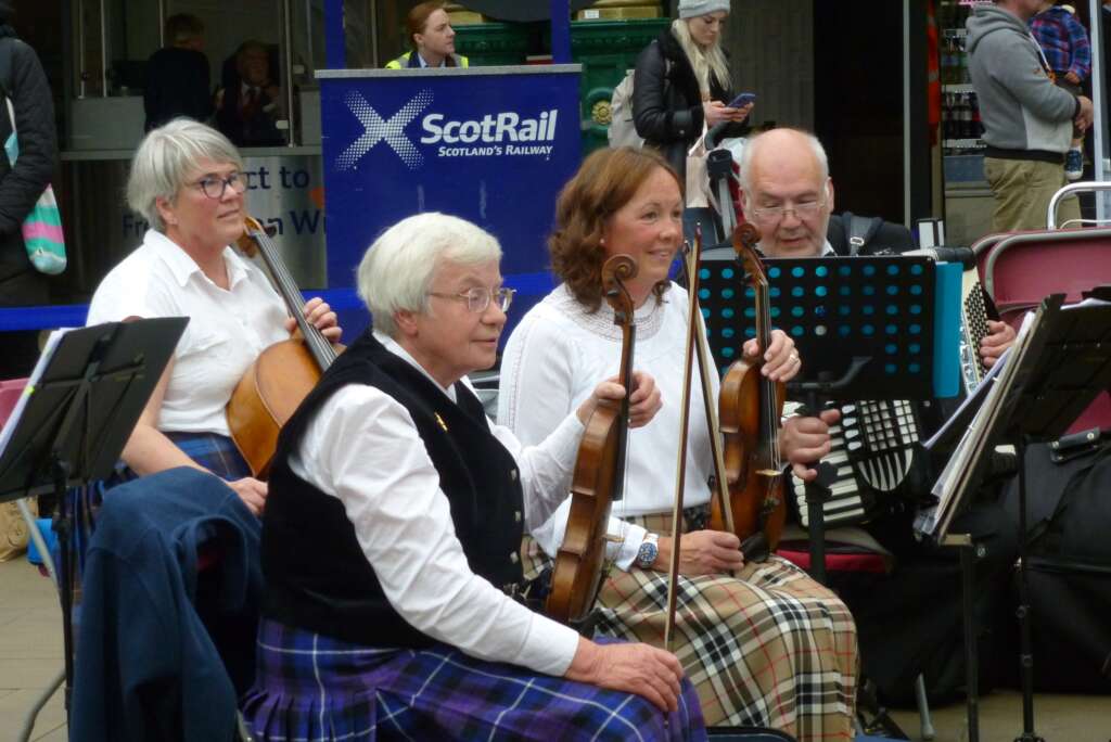 Free Space provided by SpaceandPeople Activate scheme at Edinburgh Waverley