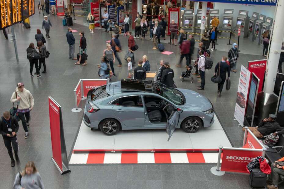 Honda at Piccadilly Station